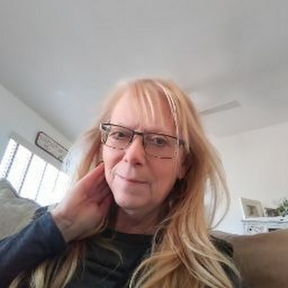 Meet your Posher, Fern - Picture 1 of 1